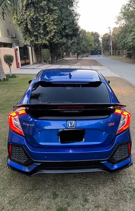 Honda Civic 2017 1