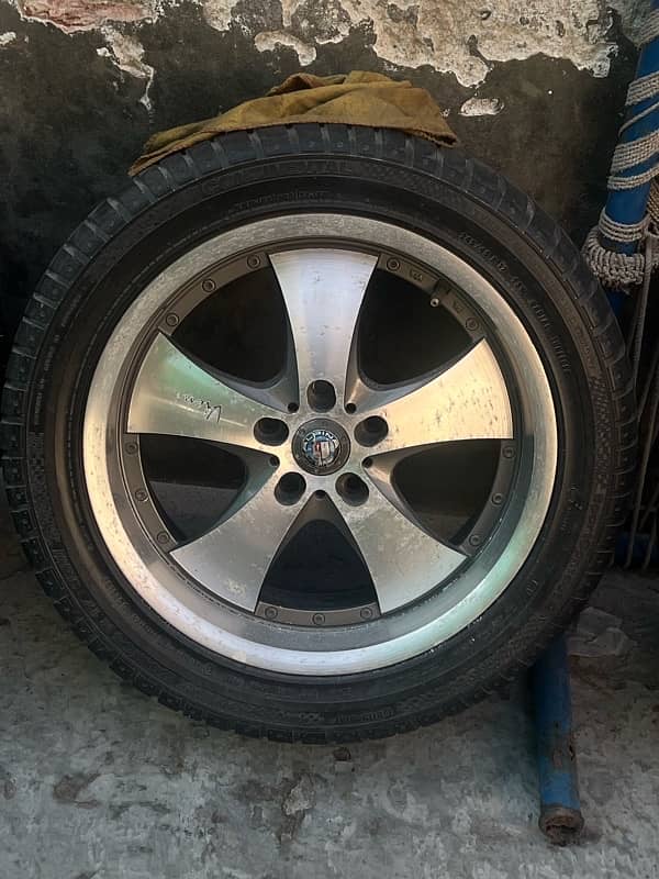 sports car alloy wheels 17” rims with 3 Tyre 4 Tre damge 1