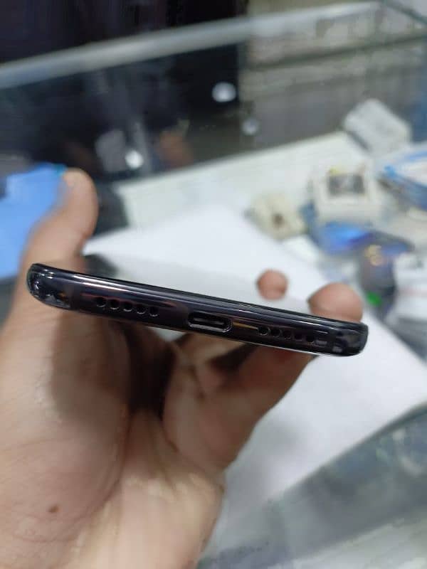 one plus 7 8/256 RAM ROM mint condition 5