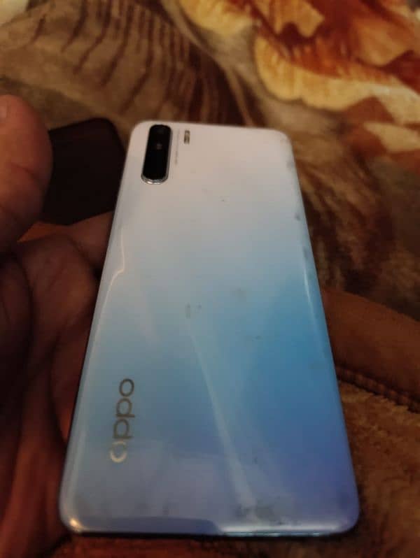 oppo f15 1