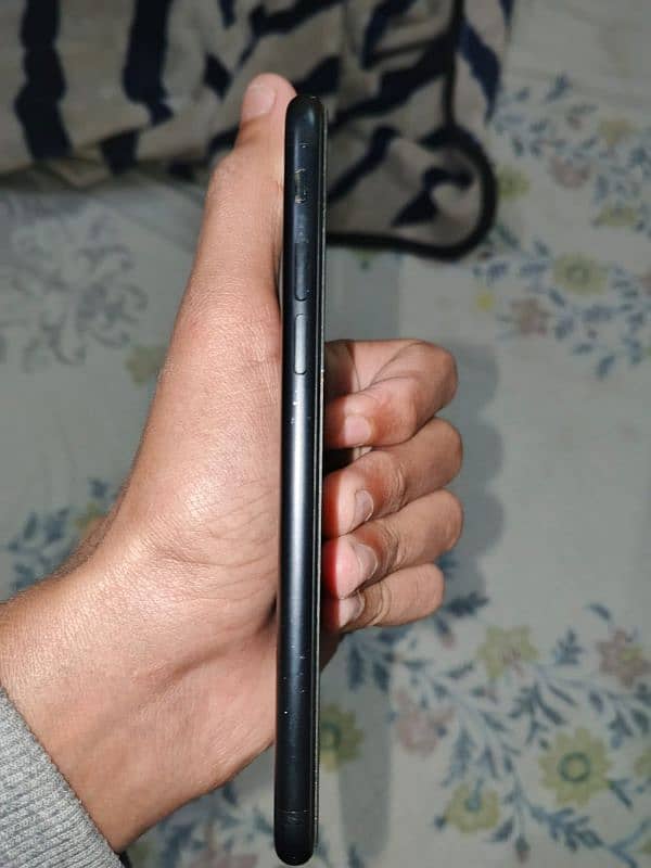 iphone 7 condition 10 10 ha genun ha original panel ha urgent sale 5