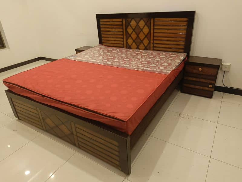 Double Bed/King size Bed/Wooden Bed/Bedset 10