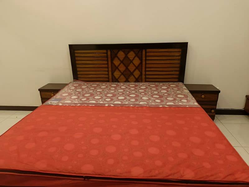 Double Bed/King size Bed/Wooden Bed/Bedset 11