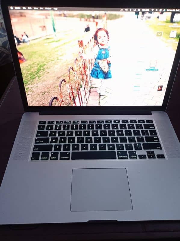 MacBook Pro Mid 2015 4