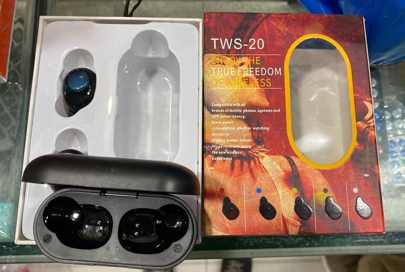 TRUE AIRPODS FOR SALE Box Pack 1