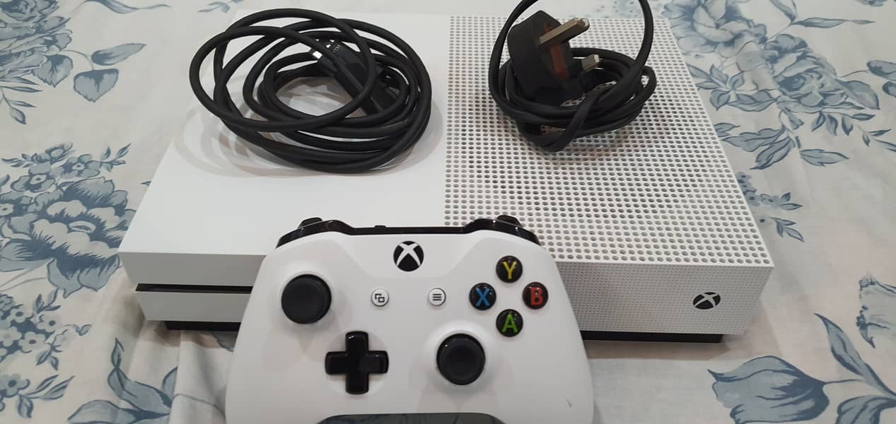 Xbox One S 1 TB Bought From Saudi Arabia for 1200 SAR used for a week 9