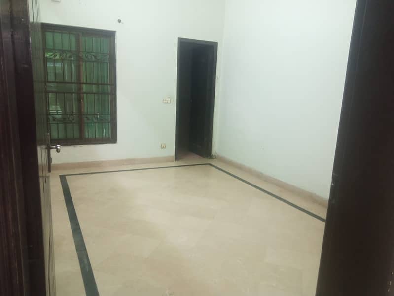 5 Marla Ground Floor Portion Available For Rent In Johar Town 3