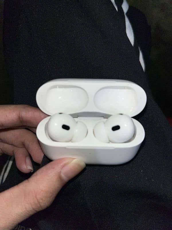 Airpods pro 2nd generation 4