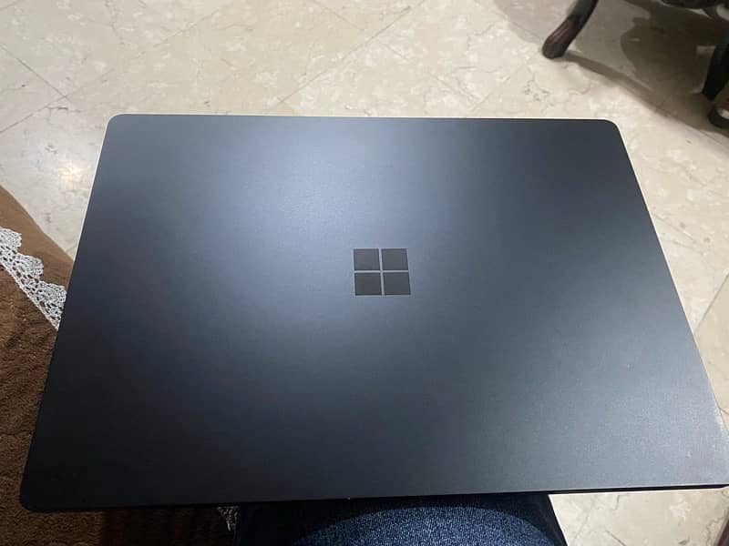 Microsoft Surface Laptop 3 – i7 | 16GB RAM | 256GB SSD 1