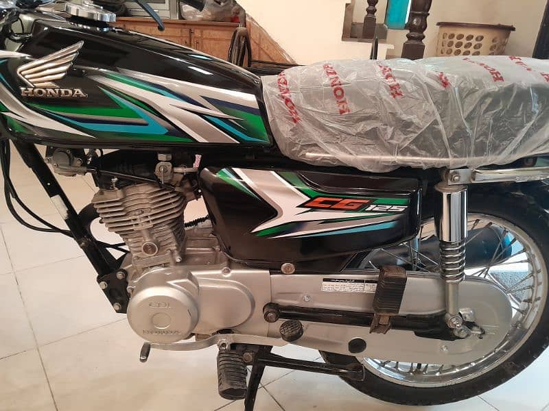 HONDA 125 3009468591 LIKE NEW BIKE 2023/22 2