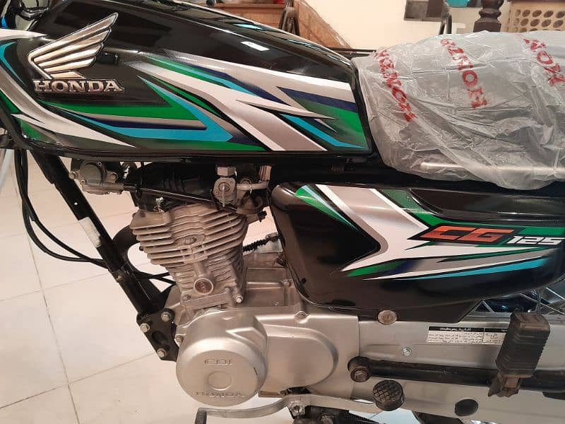 HONDA 125 3009468591 LIKE NEW BIKE 2023/22 3