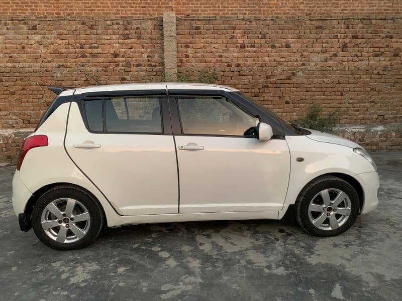 Suzuki Swift 2010 5