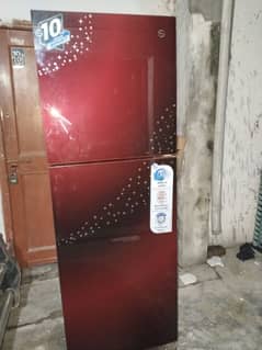 PEL fridge new ha with warnti card jahez wali extra pari ha