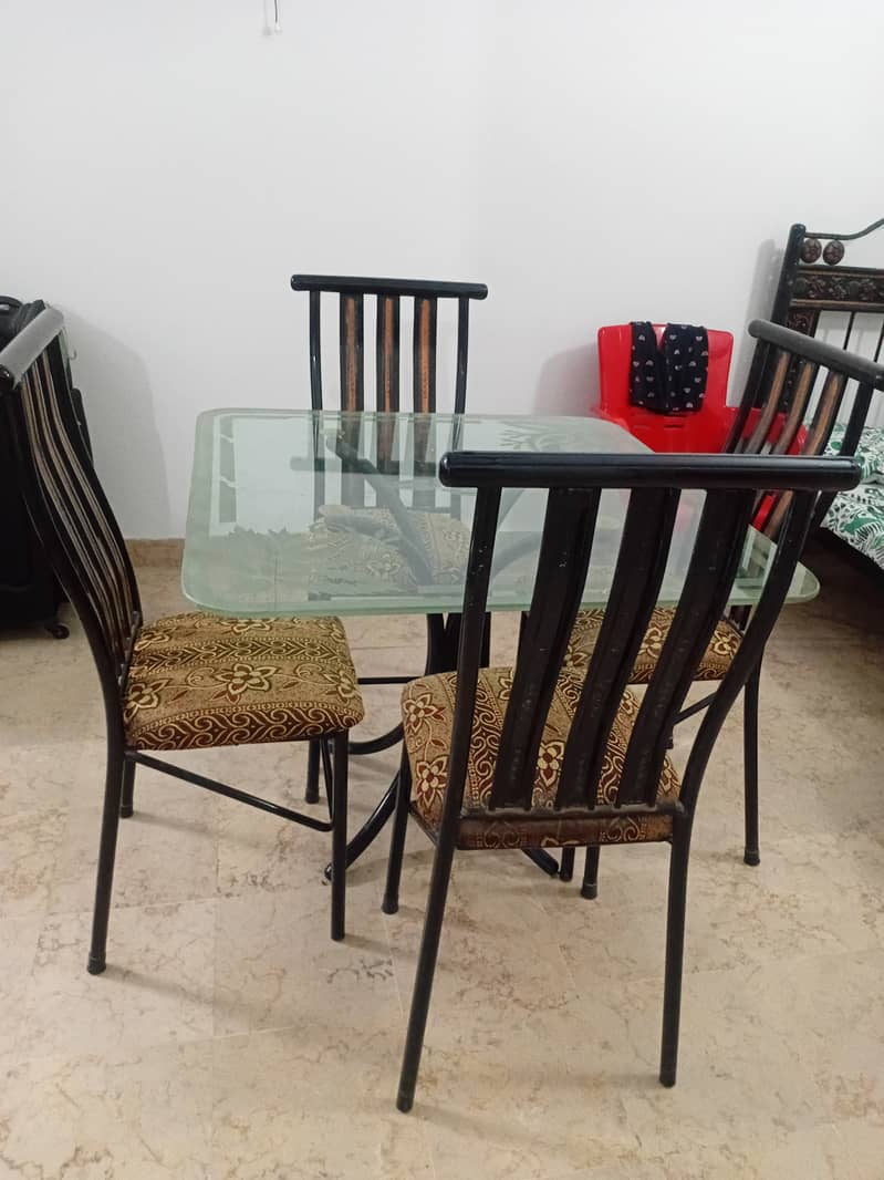 Dining Table with four chairs 3