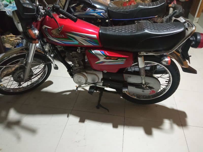 Honda 125,cc 3