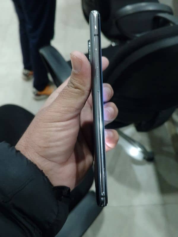 ONE PLUS 7T 8/128 URGENT SALE 2