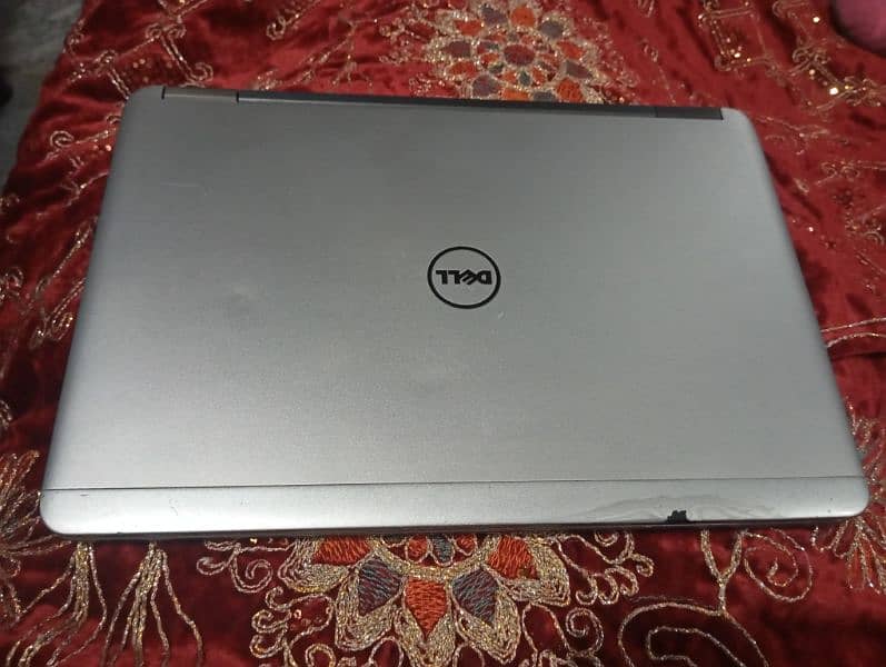 Dell E7240 0