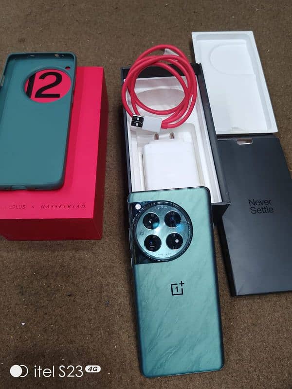 oneplus 12 10