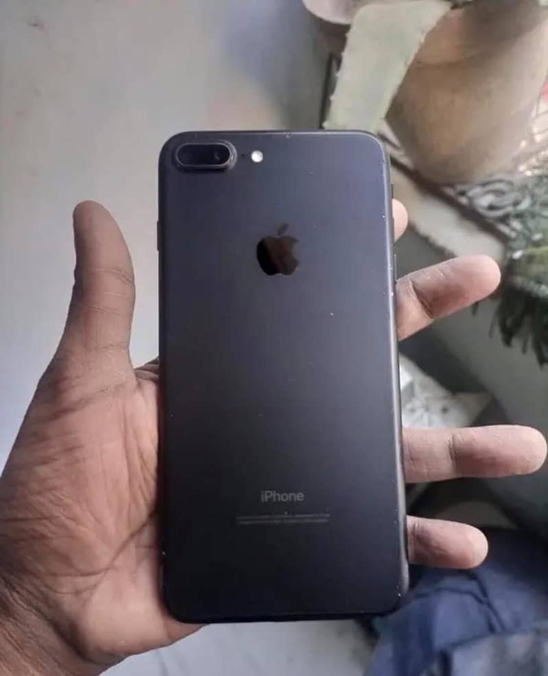 Apple iPhone 7 Plus 0