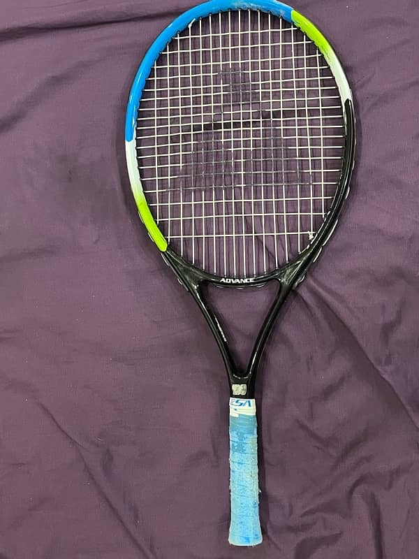 Yonex tennis racket with cover 0