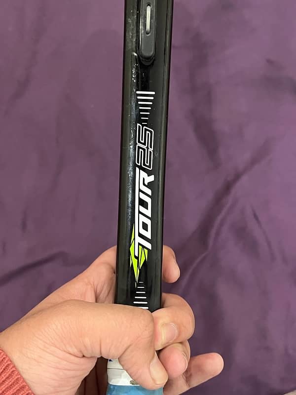 Yonex tennis racket with cover 3