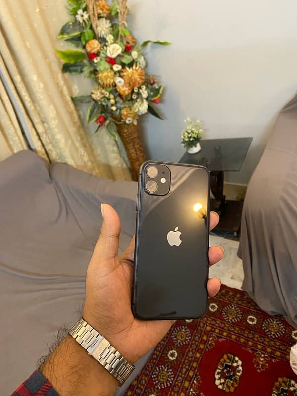 iPhone 11 ( pta approved ) 1