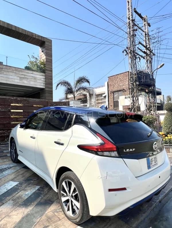 Nissan Leaf 2020 1