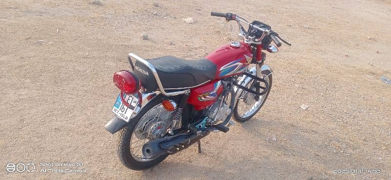 Honda 125 urgent sale modol 2021/2023 5