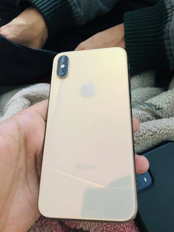 I PHONE xs 256Gb golden color condition 10/10 JV E sim chal jayegi 1