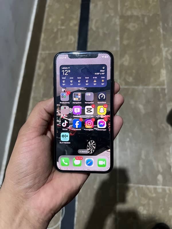 IPhone X 64gb PTA Approved ( Read Add ) 4