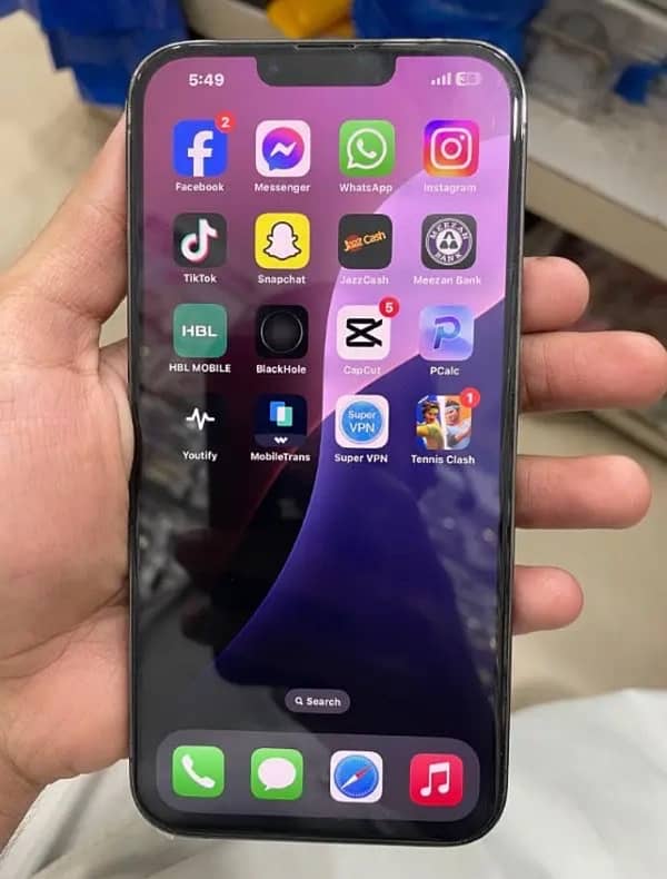 iPhone 13 Pro Max and iPhone Xs Max (READ ADD) 3