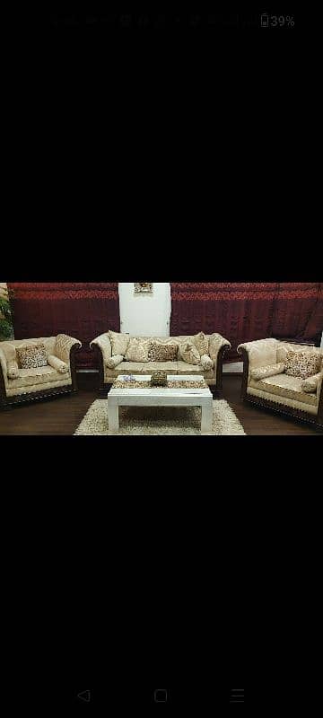 Almost new 5 seater sofa set 1