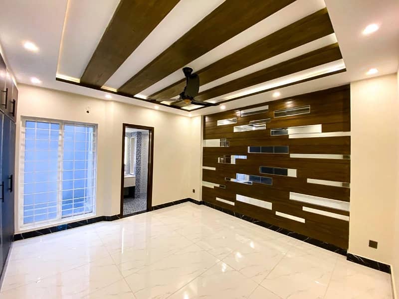 Ten Marla Brand New Luxury Upper Portion Available For Rent Within Walking Distance From Imtiaz Store And Eiffel Tower In Johar Block Secter E Bahria Town Lahore 0