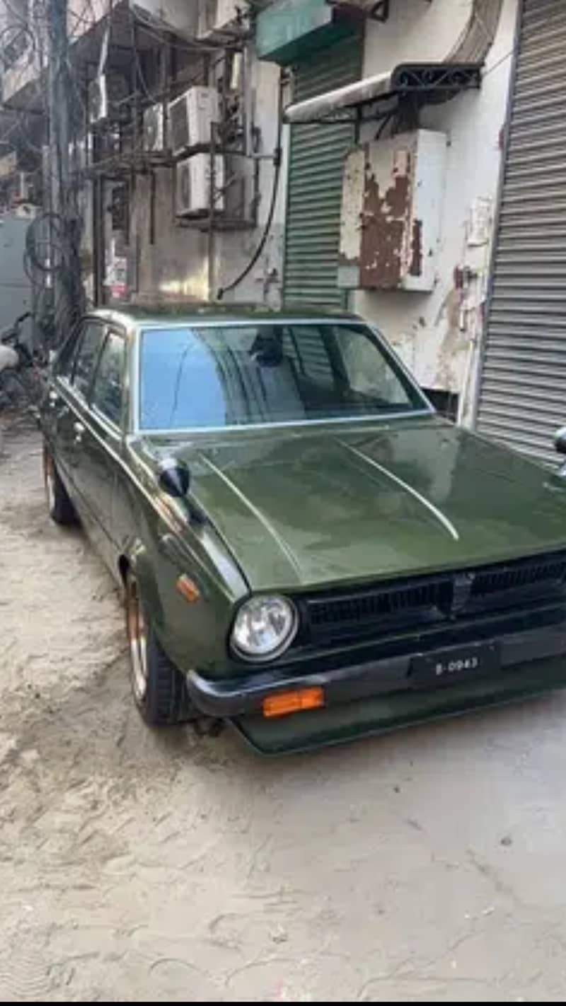 Toyota Corolla 1977 3