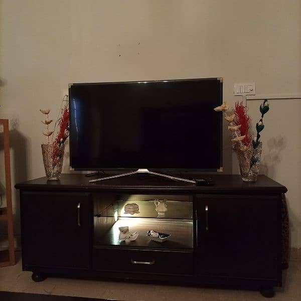 TV Console 3