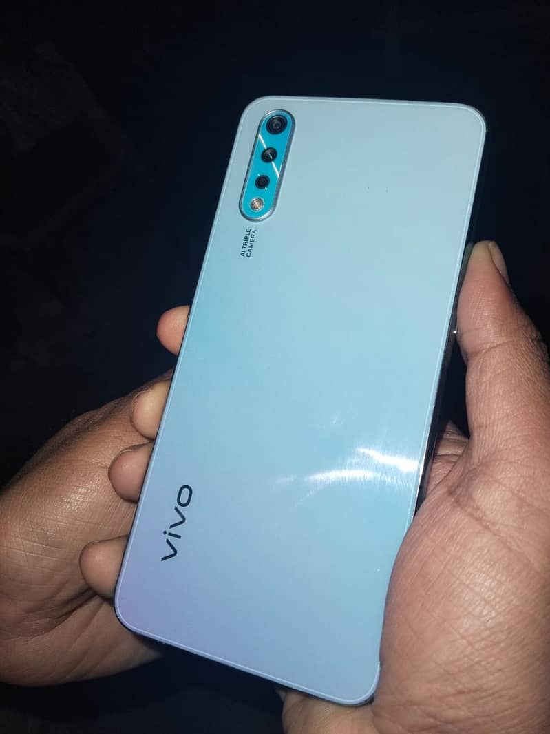 Vivo S1 8/256 with charger 10/10 condition for urgent sale 1