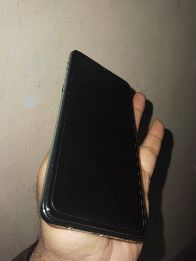 Vivo S1 8/256 with charger 10/10 condition for urgent sale 7