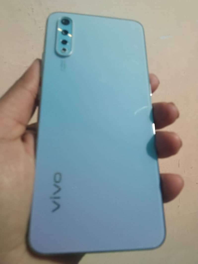 Vivo S1 8/256 with charger 10/10 condition for urgent sale 11