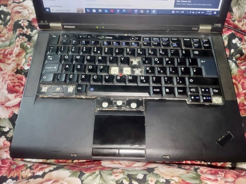 Lenovo t410 laptop for sale 6