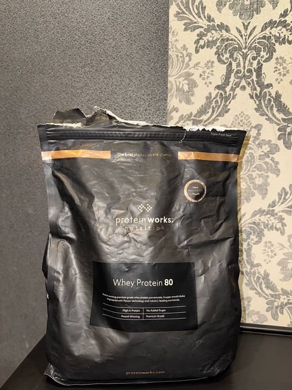 (Protein works) protein powder 2kg bag USED 0