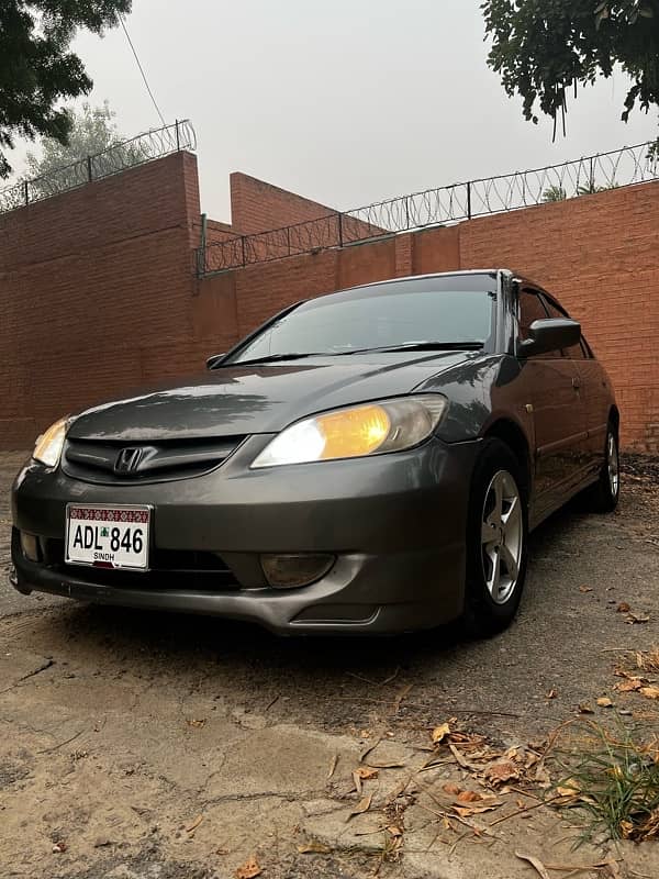 Honda Civic EXi 2004 4