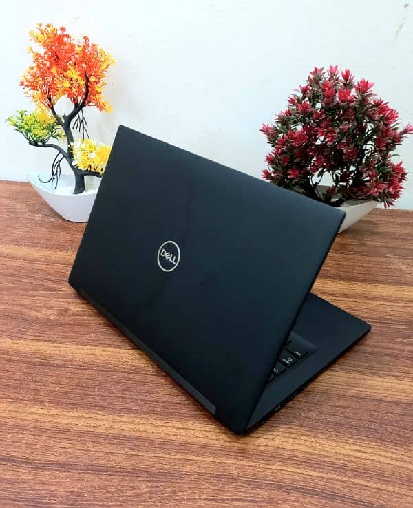 Dell E7390 | i5 8th Gen | 8GB / 256GB SSD 1