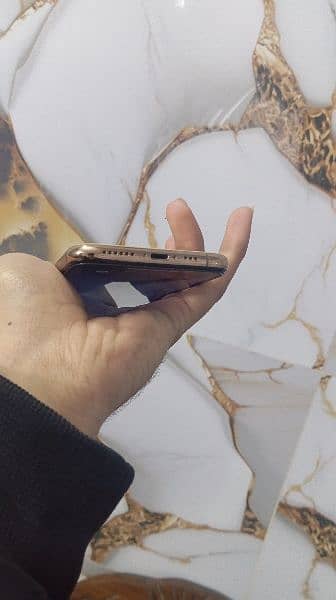 iPhone xs gold non pta 1