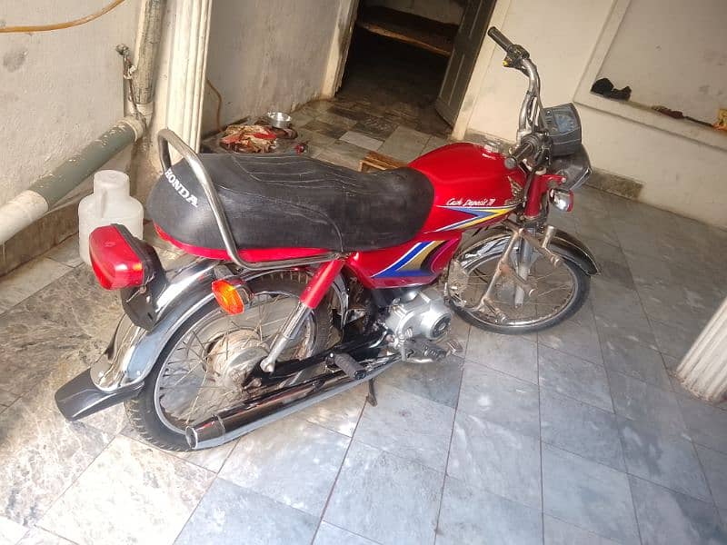 Honda CD 70 bike for sale bilkul new condition like zero 0