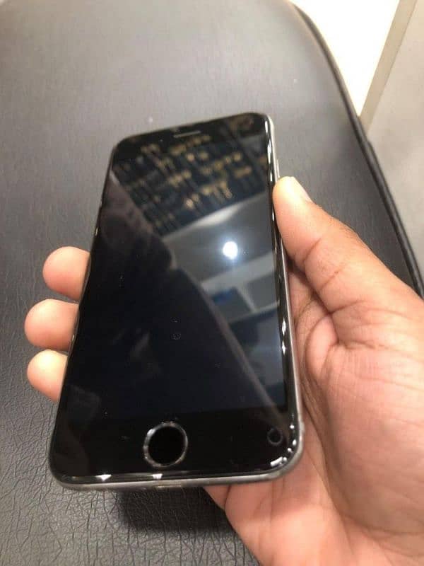 iphone 6 for sale condition 10/8 ha 4