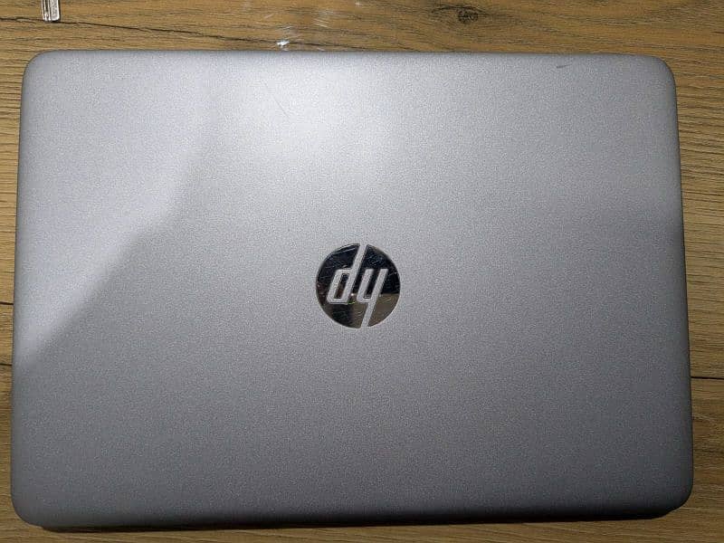 HP elitebook 840 G4 1