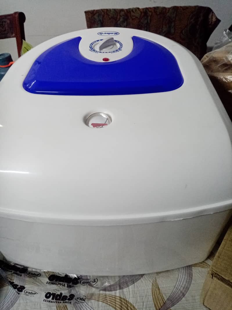 sabro instant electric geyser 4