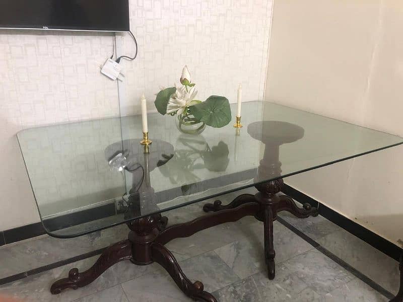 Dinning table with 6 chairs urgent sale 0