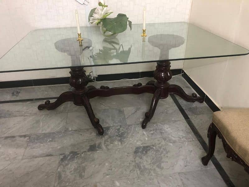 Dinning table with 6 chairs urgent sale 1