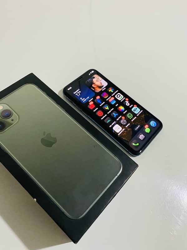 IPHONE 11 Pro WITH BOX PTA APROVE ALL OK PHONE 4